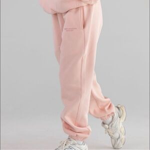 Comfrt pastel  Cozy Fleece Joggers size S peach color